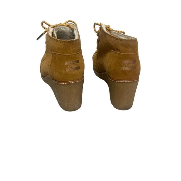 Toms Suede Sherpa Lined Kala Lace Up Wedge Heel Ankle Bootie in Wheat Women’s Si - Picture 2 of 5